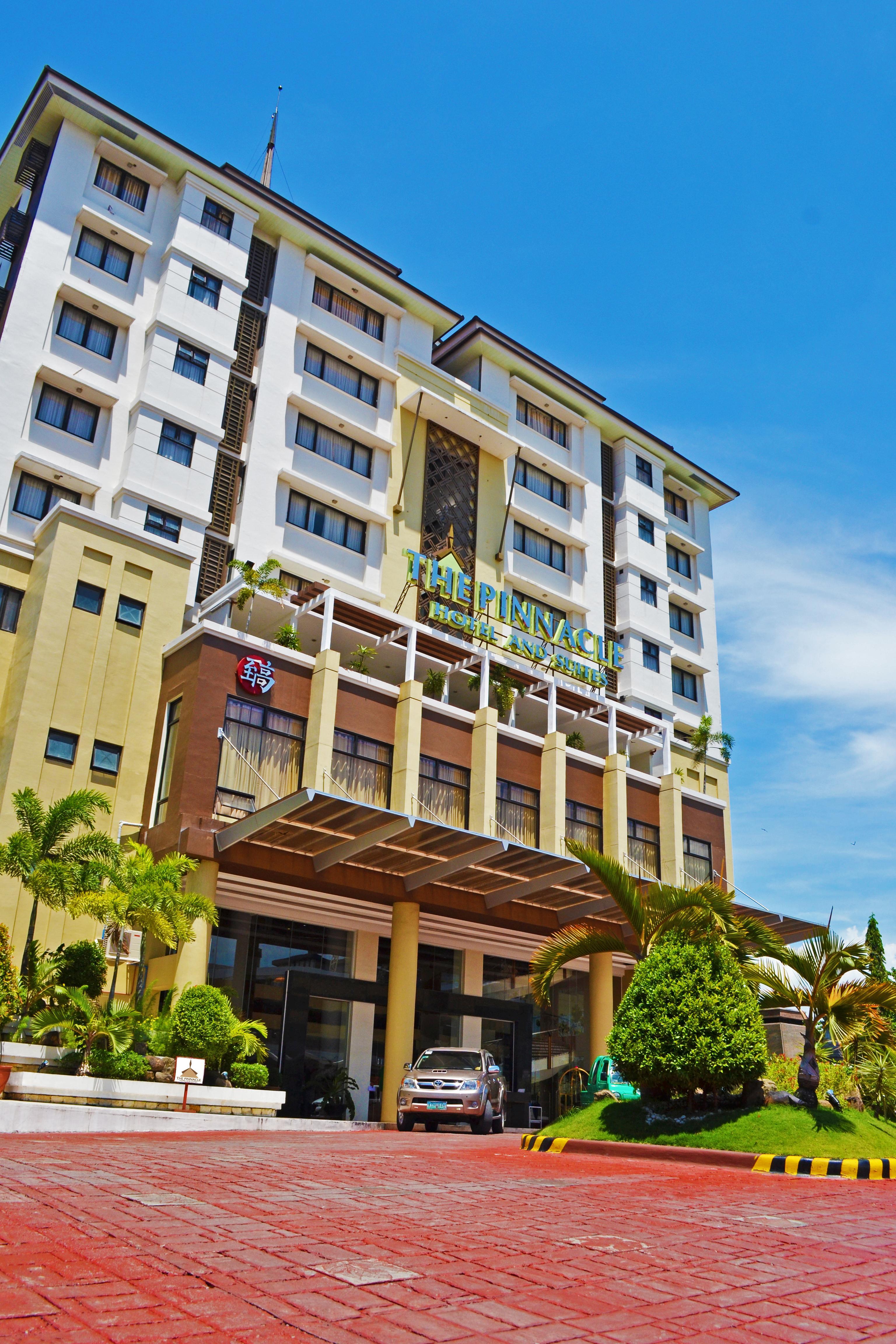 Davao City The Pinnacle Hotel And Suites מראה חיצוני תמונה