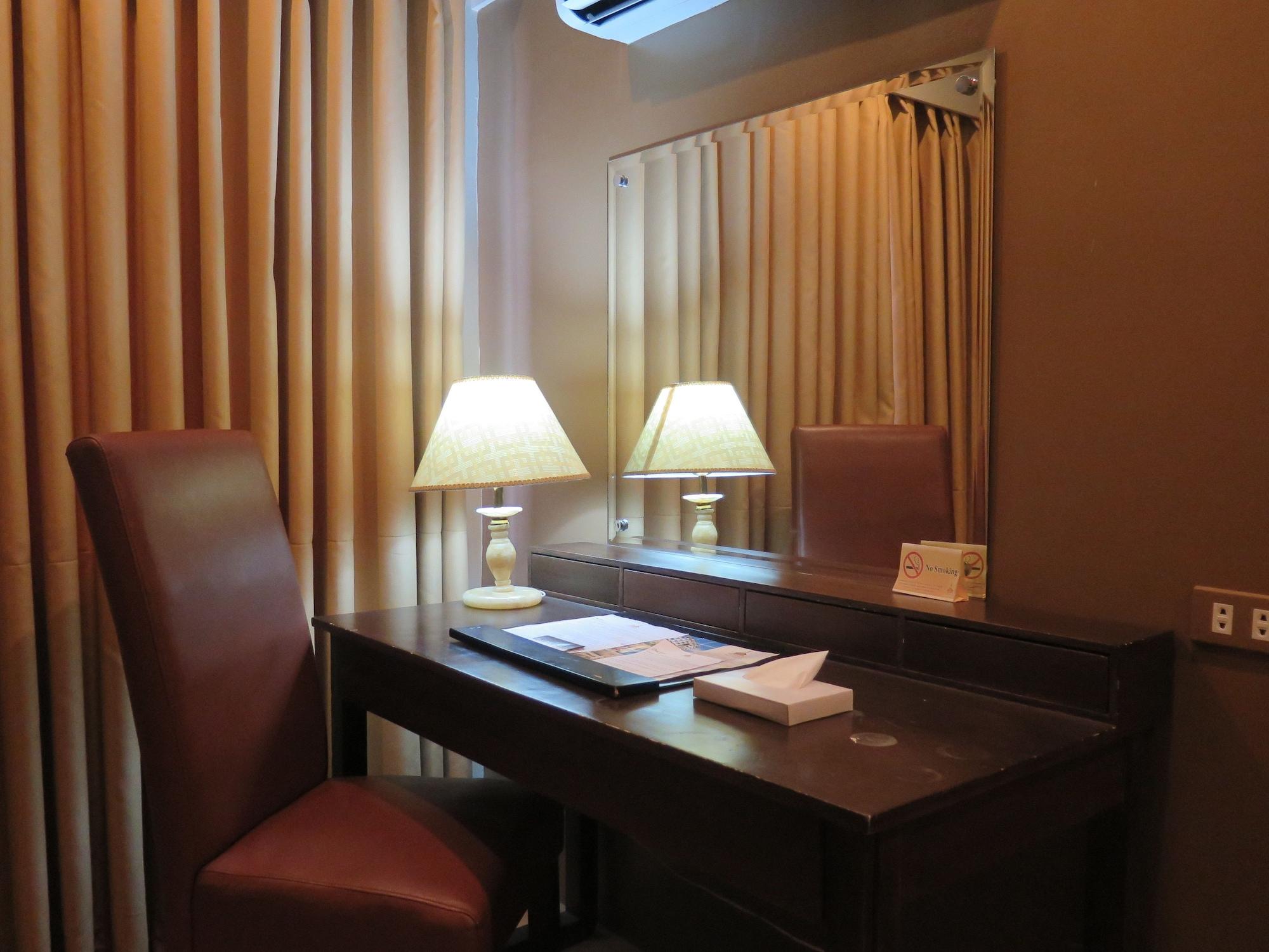 Davao City The Pinnacle Hotel And Suites מראה חיצוני תמונה