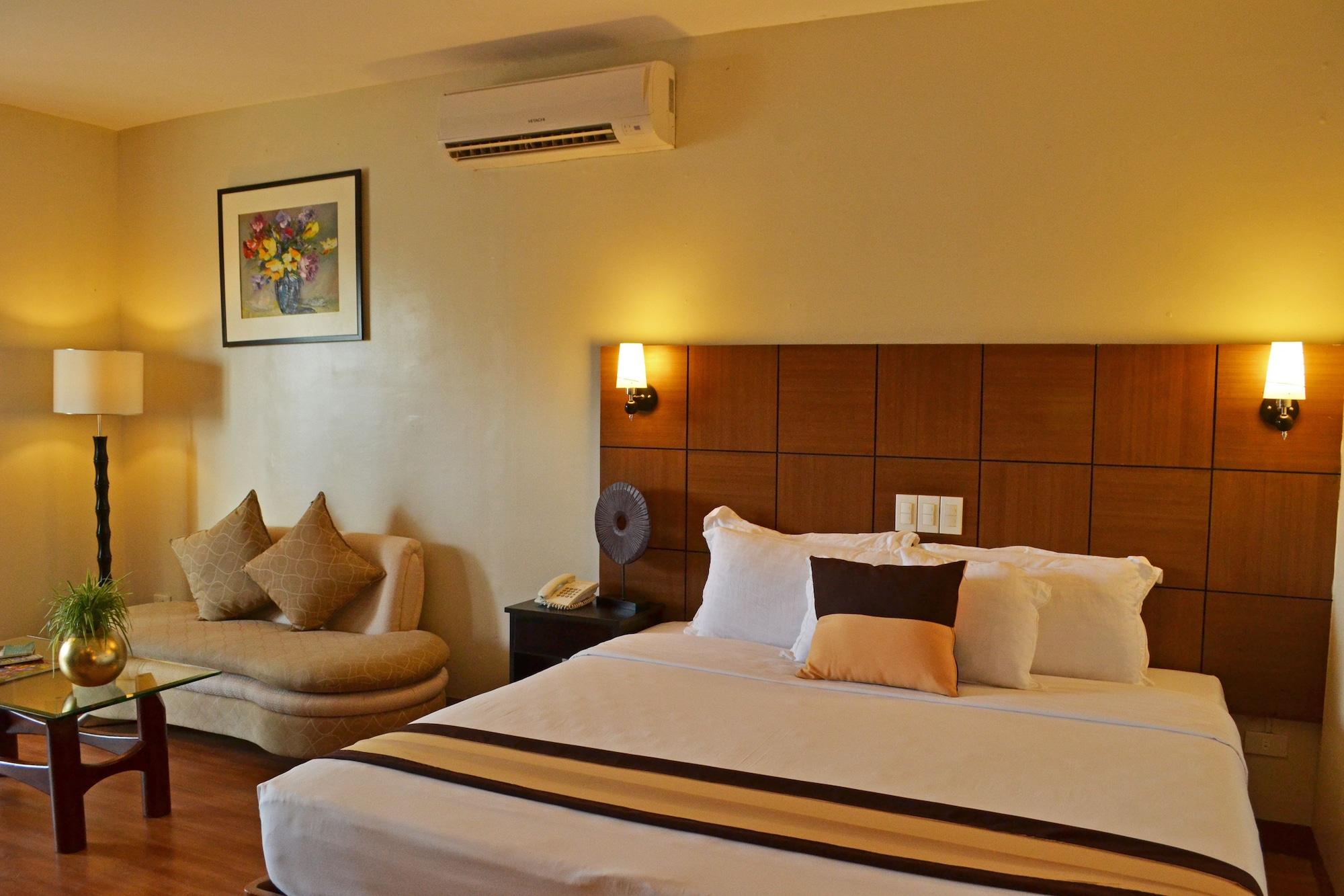 Davao City The Pinnacle Hotel And Suites מראה חיצוני תמונה