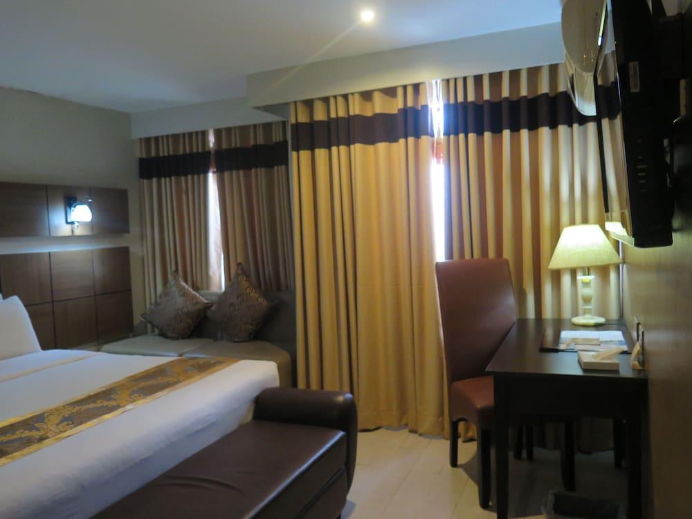 Davao City The Pinnacle Hotel And Suites מראה חיצוני תמונה