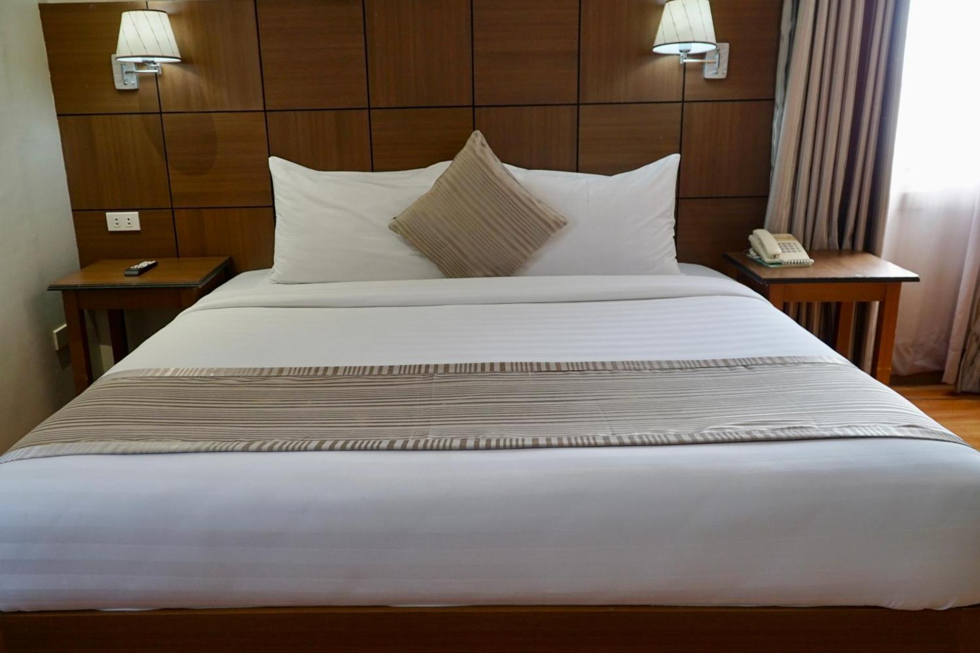 Davao City The Pinnacle Hotel And Suites מראה חיצוני תמונה