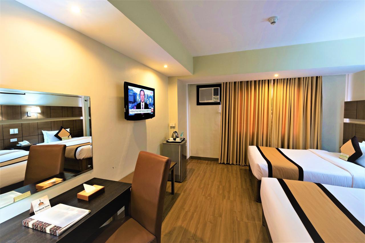 Davao City The Pinnacle Hotel And Suites מראה חיצוני תמונה