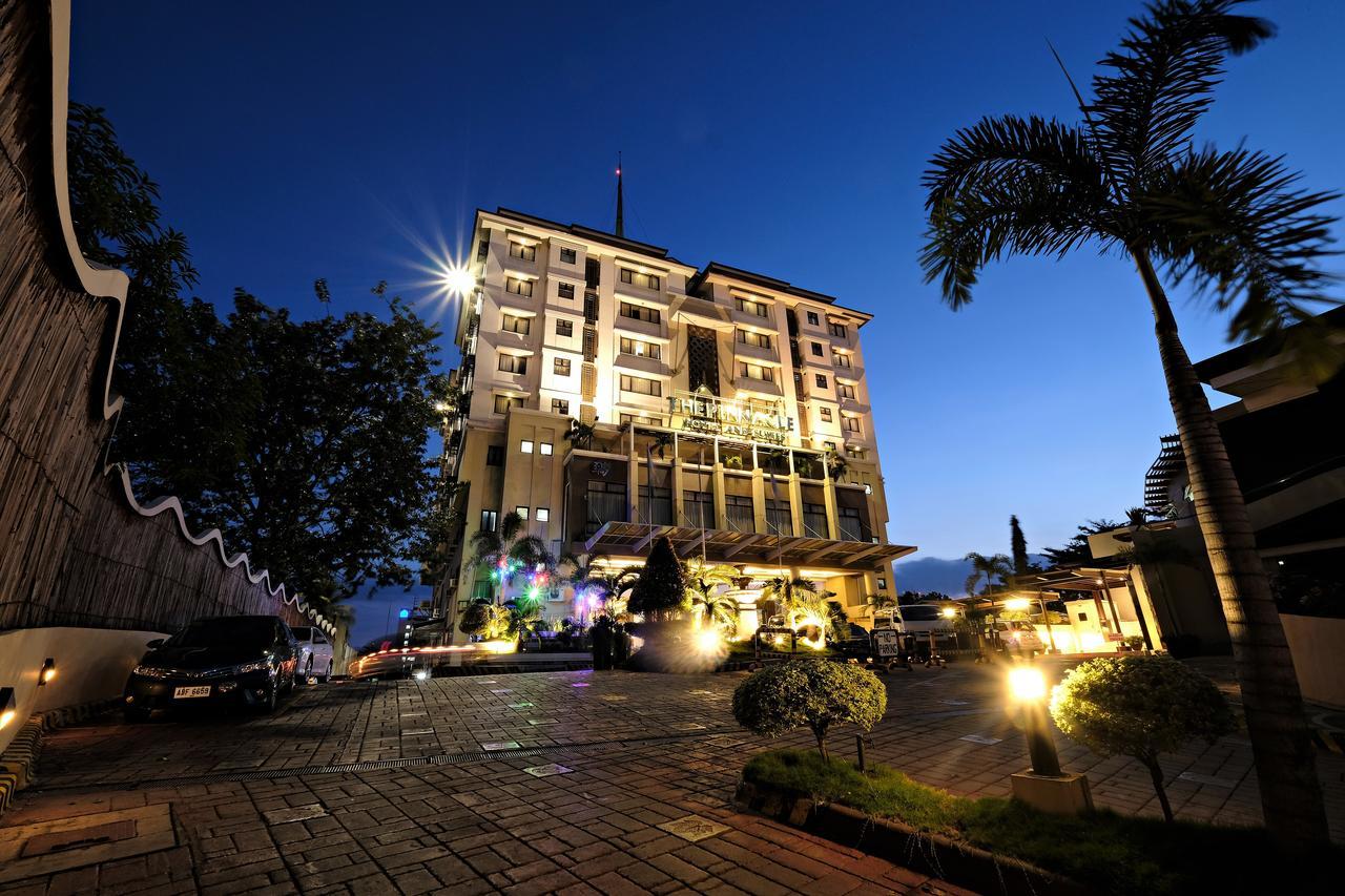Davao City The Pinnacle Hotel And Suites מראה חיצוני תמונה