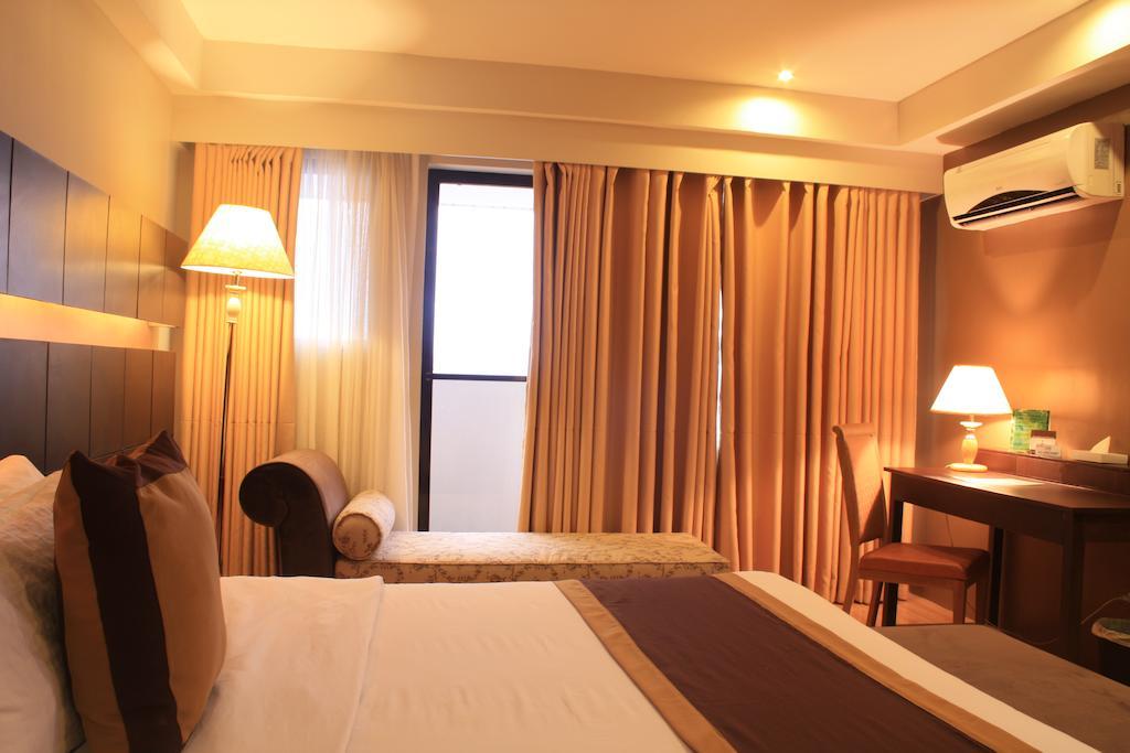 Davao City The Pinnacle Hotel And Suites מראה חיצוני תמונה