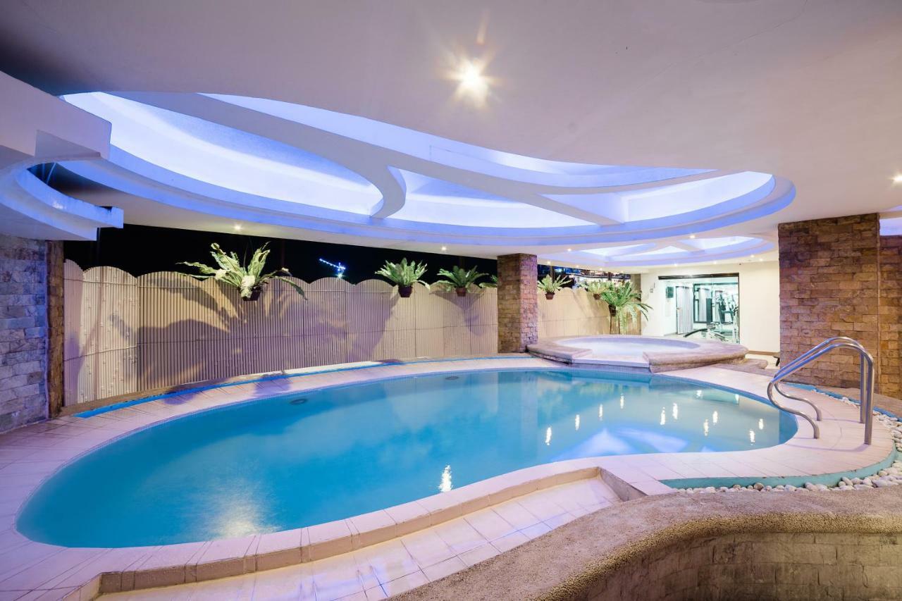 Davao City The Pinnacle Hotel And Suites מראה חיצוני תמונה